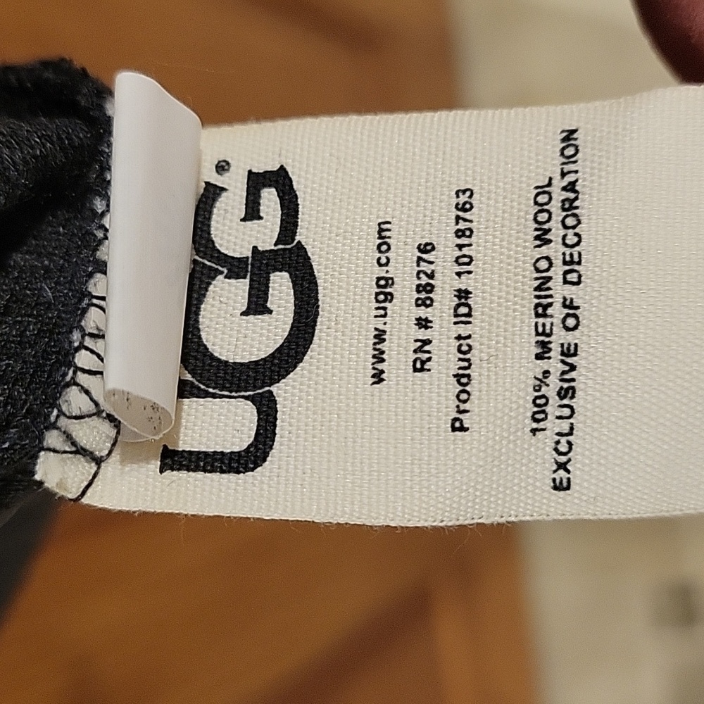 Womens UGG merino wool sweater dark grey in large. - Picture 4 of 5